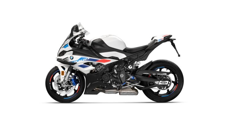 P90479712_highRes_the-new-bmw-s-1000-r