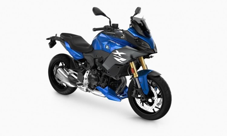 P90470152_lowRes_bmw-f-900-xr-racing-