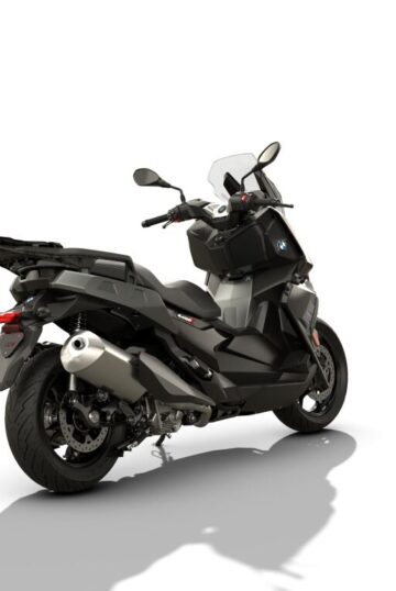 DRIVERDOOR_C 400 X_1775123523078