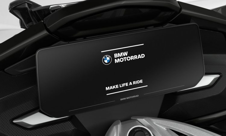 P90440616_lowRes_bmw-k-1600-gt-10-202