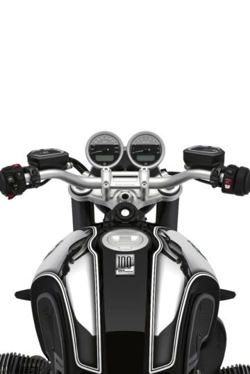 P90490882_lowRes_bmw-r-ninet-100-year