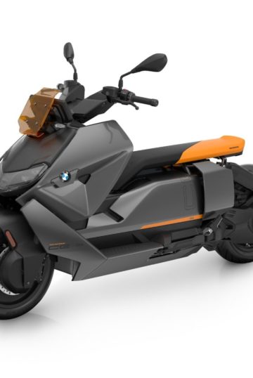 P90429098_lowRes_bmw-ce-04-style-avan
