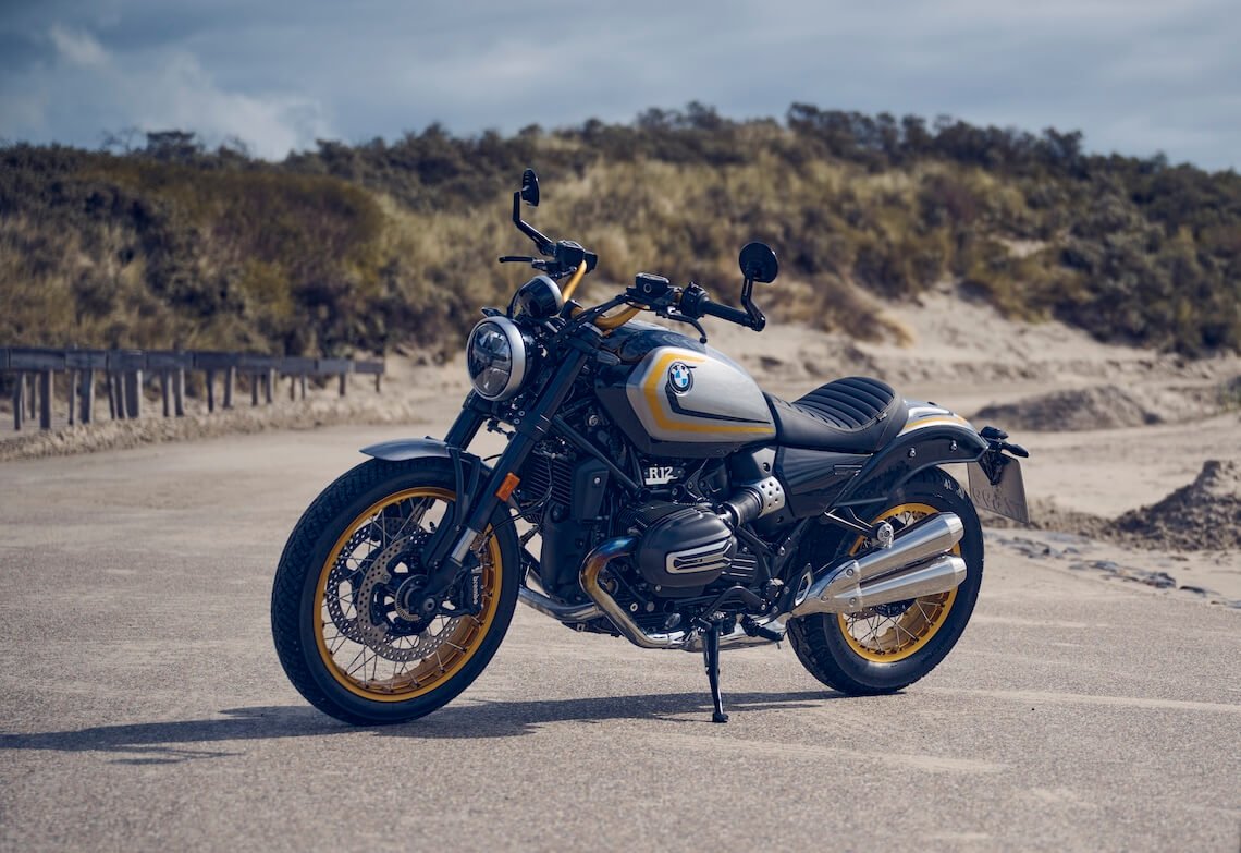 BMW R 12